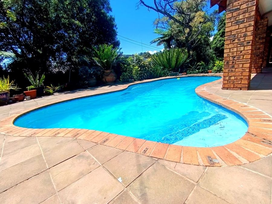 5 Bedroom Property for Sale in Safari Gardens North West